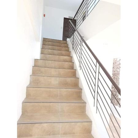 Oyo 799 Ddd Habitat Iloilo Hotel Ngoại thất bức ảnh
