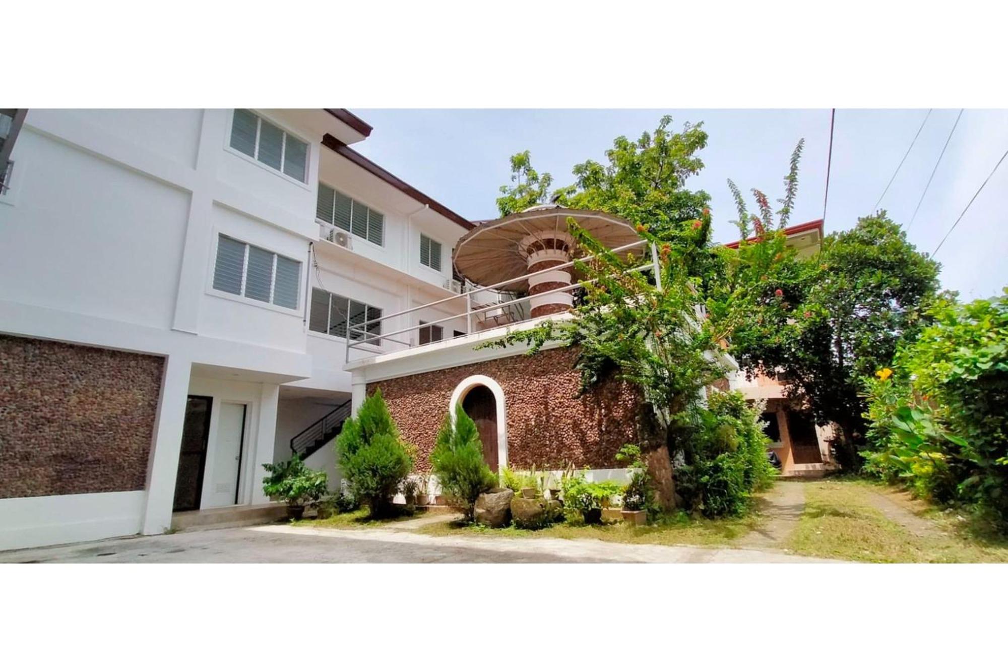 Oyo 799 Ddd Habitat Iloilo Hotel Ngoại thất bức ảnh